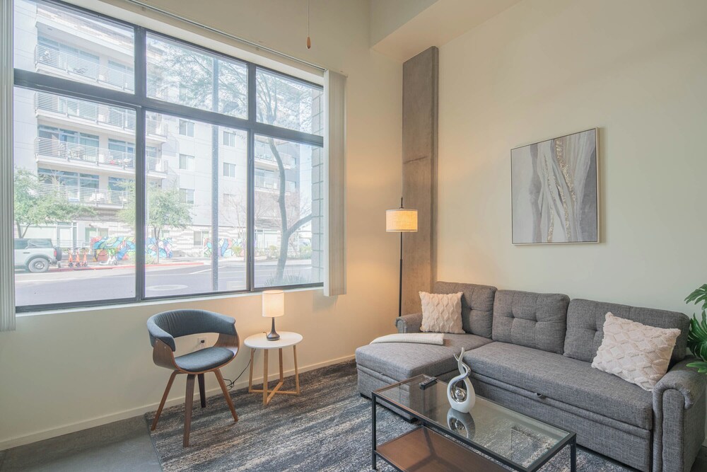 ROVE LIVING/KL - Roosevelt Point