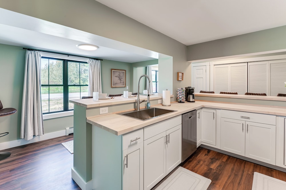 Pond Views: Spacious Family Home in Presque Isle!