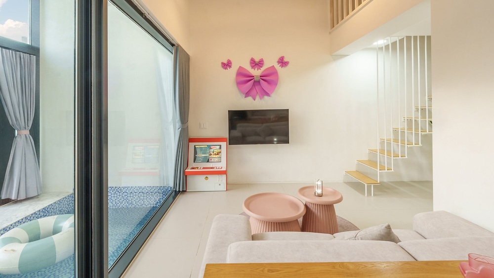Gyeongju Rose Breeze Pool Villa Pension