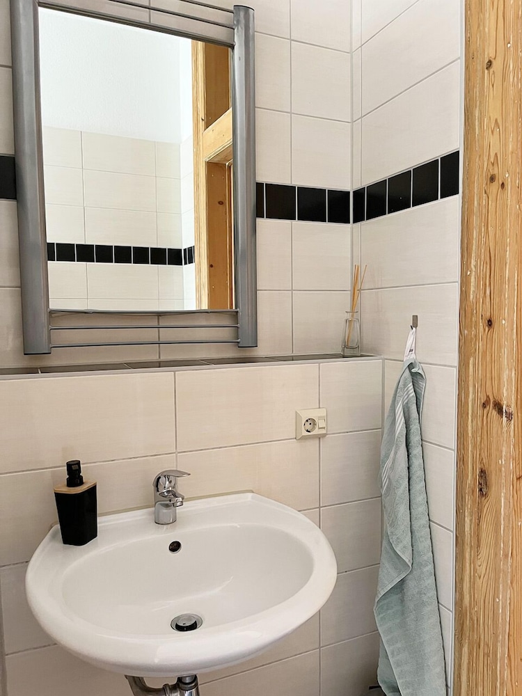 Homeplanet Hostel