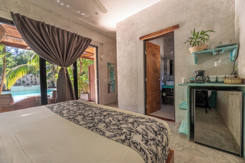 TRECE LUNAS TULUM