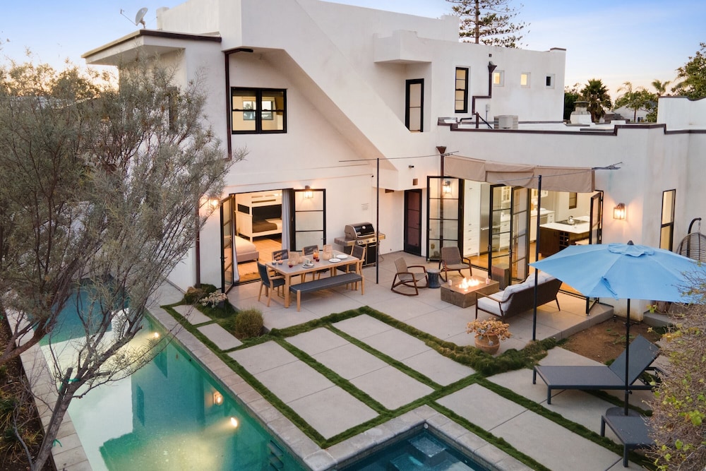 Vista Del Mar by Avantstay Stunning Spanish Inspired Home w/ Pool, Hot Tub & Rooftop Patio