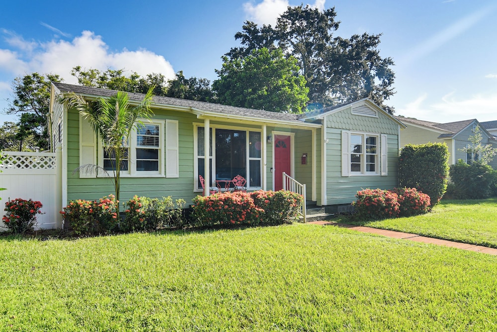 St Pete Home for Retreat & Corporate Travelers