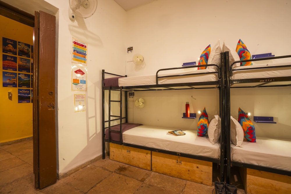 goSTOPS Lite Goa, Calangute