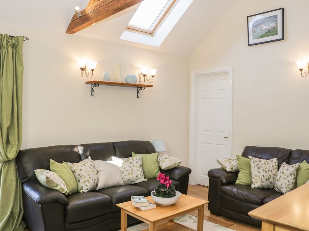 Clun Forest Cottage view 4