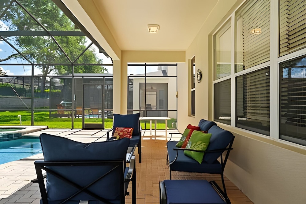 Windsor Hills 5BR 5min to Disney + Pool