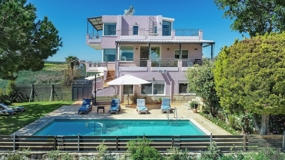 Villa Anatoli