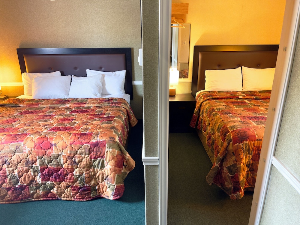 Adams Motel - Image 4