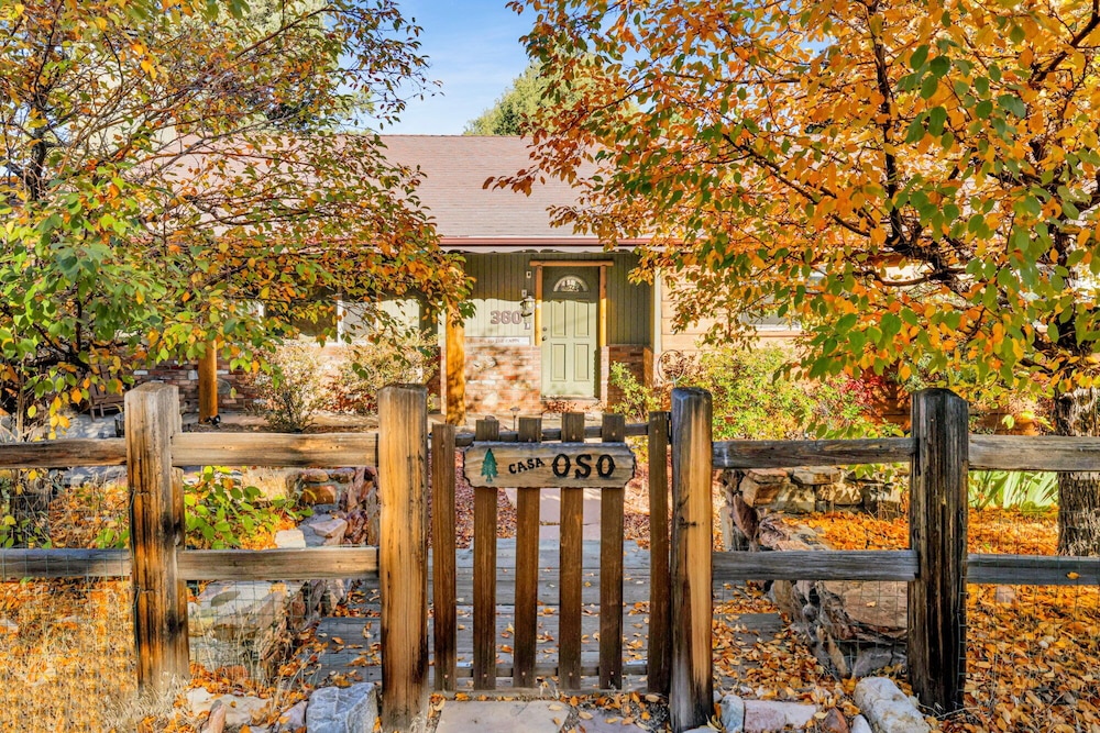 Entertainment Cabin #610