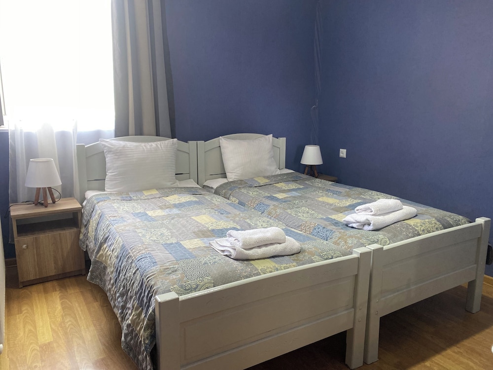 Hillside Guesthouse