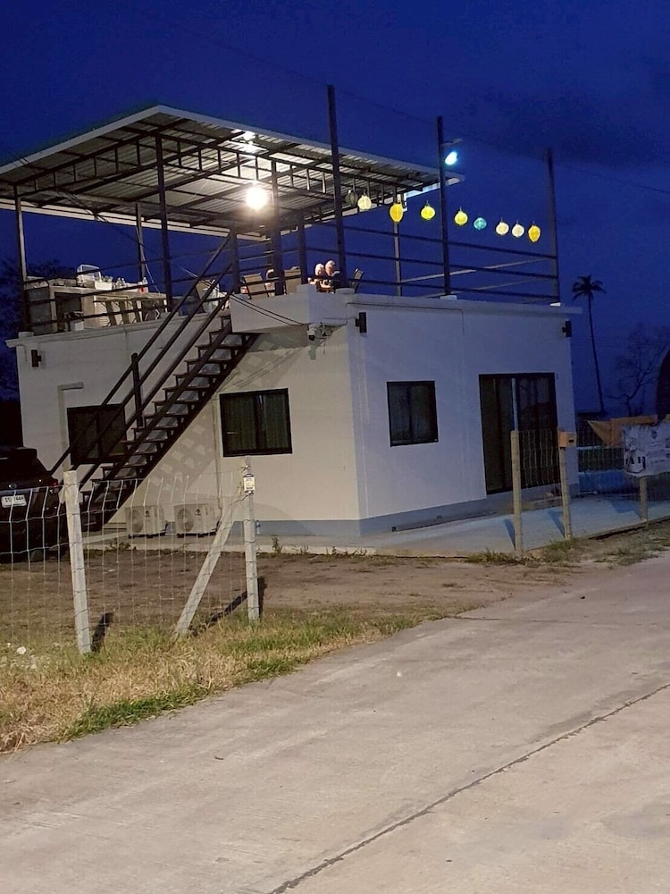 A&B Beach Villa At VK