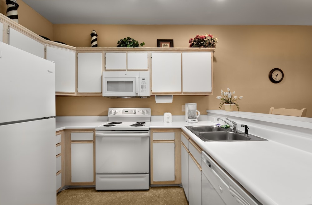 Fairways 2h 2 Bedroom Condo