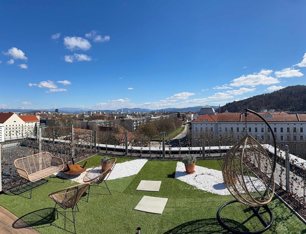 Skyline Penthouse Retreat Luxury in Ljubljana