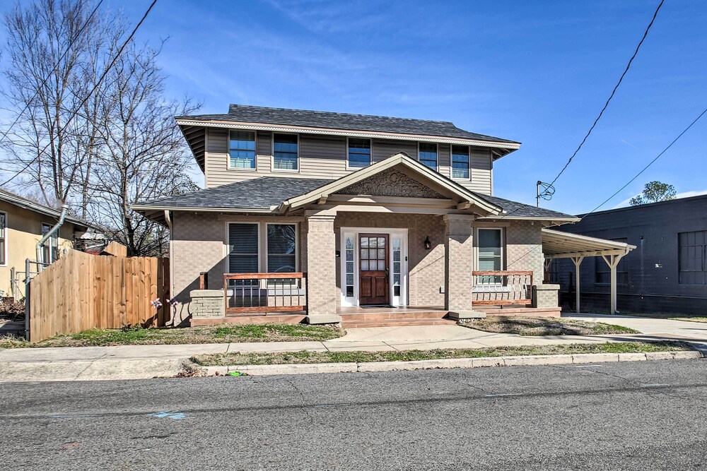 Charming Hot Springs Home w/ Yard ~ 1 Mi to Dtwn! view 5