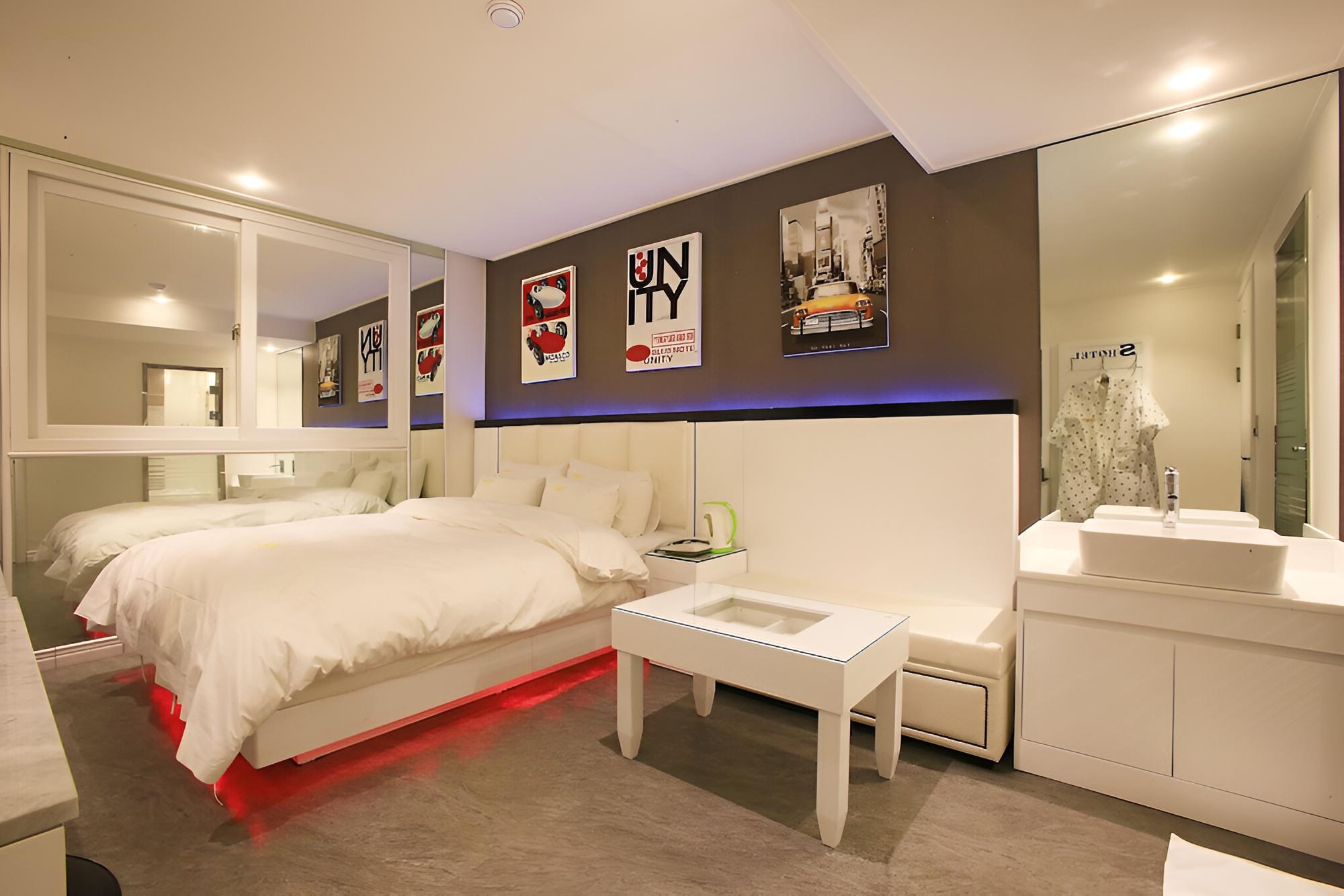 Yangpyeong Show Hotel view 5