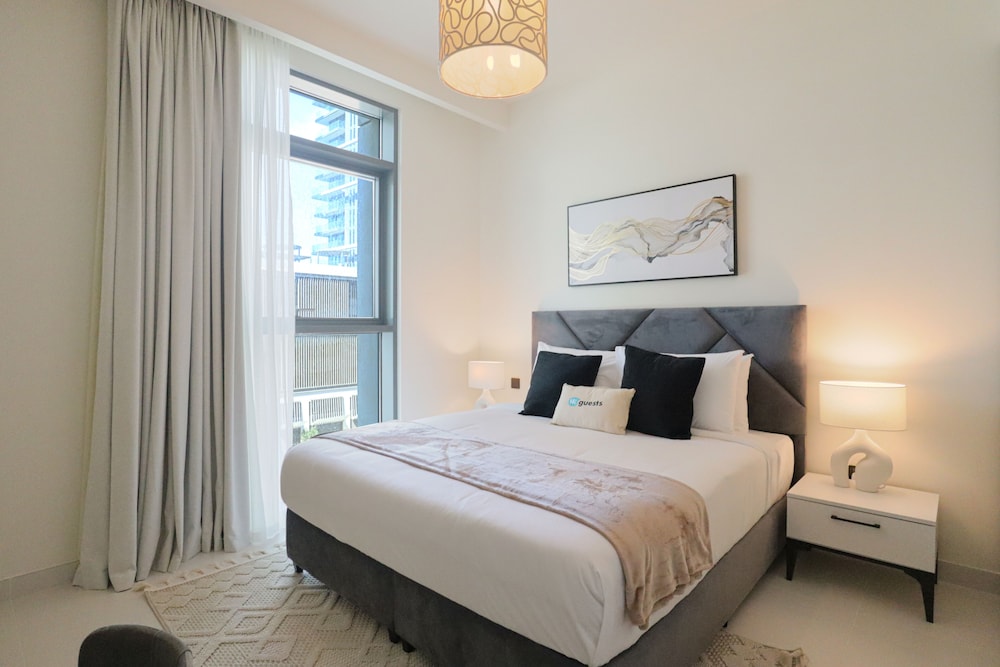HiGuests - Marina Vista Tower 2