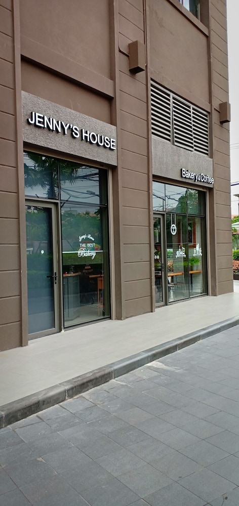 Studio Apartment near Airport