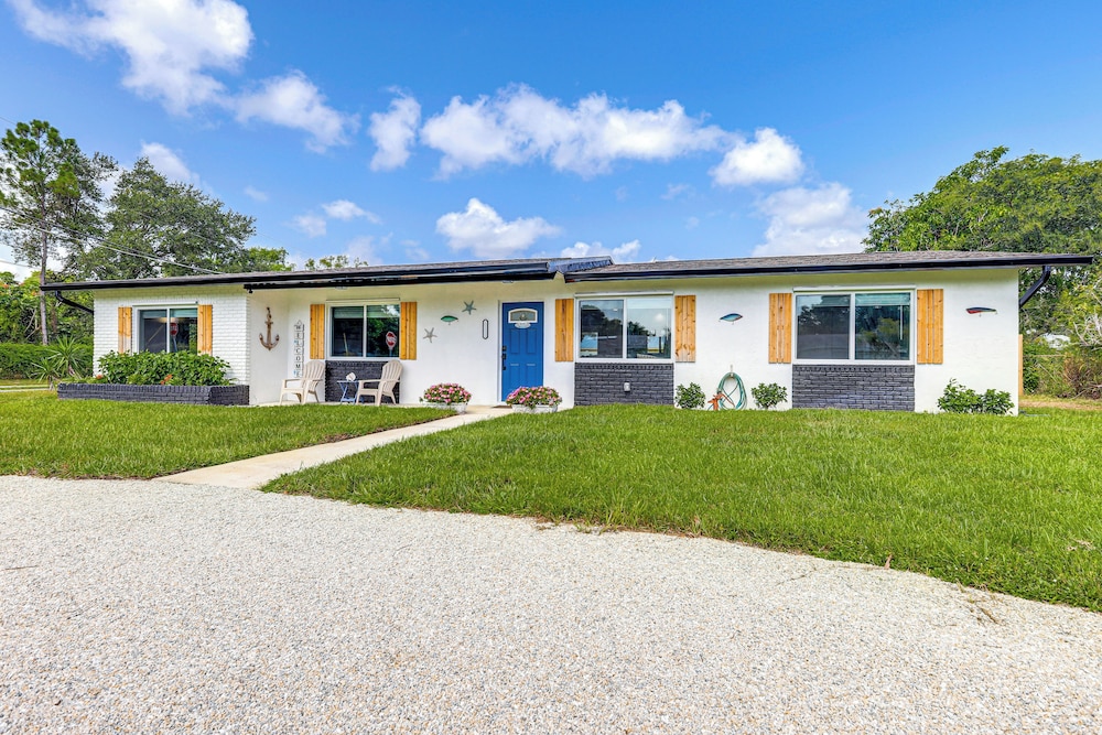 Swim, Game & Bbq: Family Retreat in Stuart