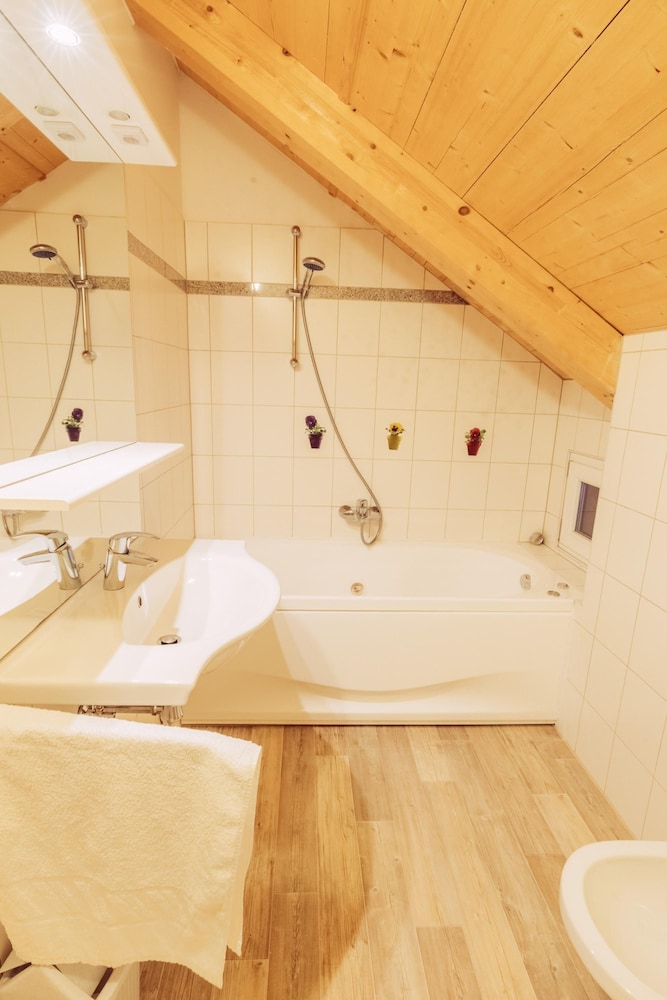 033 W13 in St Georgen am Kreischberg