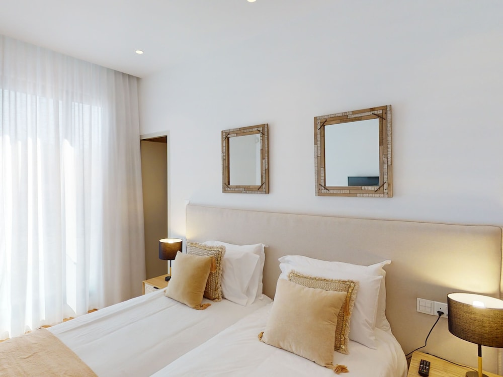 Konnos Bay Polymnia - Stunning 4-bdr Villa With Sea View