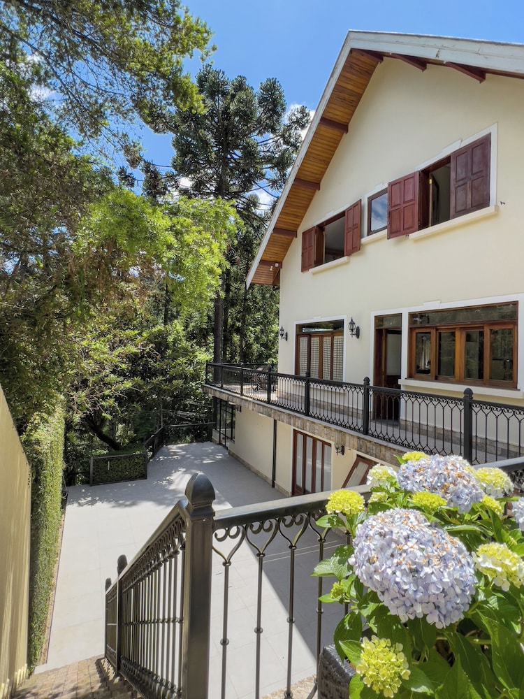 Araucária Lodge