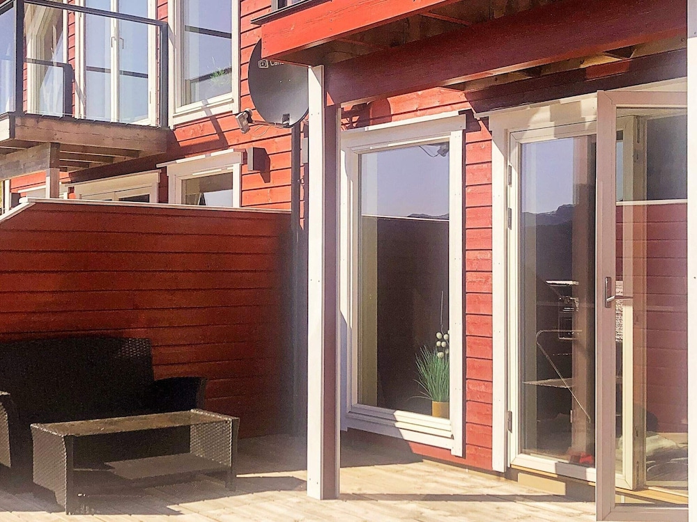 6 Person Holiday Home in Maloy view 2