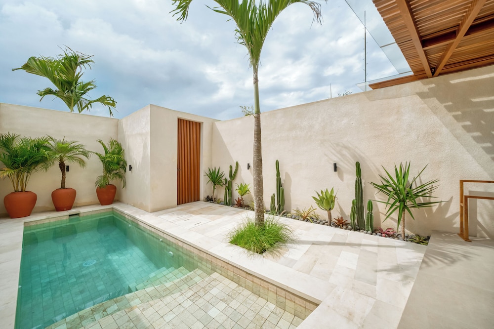New Luxury Malvarrosa Villas