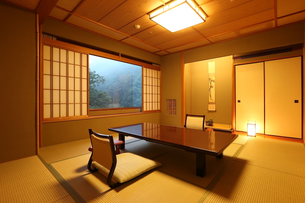 Nishimuraya Hotel Shogetsutei