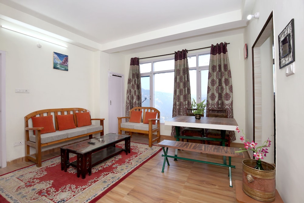 OYO 10165 Home 2BHK Snow View Apartment