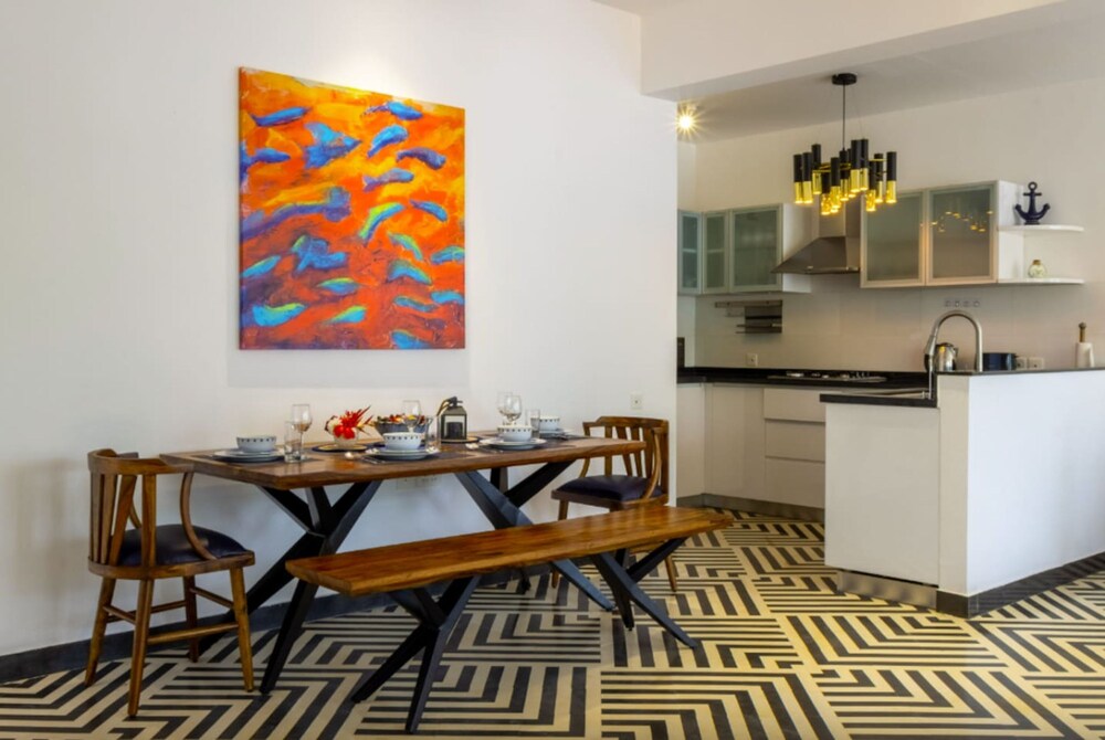 Chic 2BR Retreat in Assagao Near Bawri Izumi