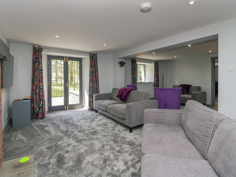 Fell View House