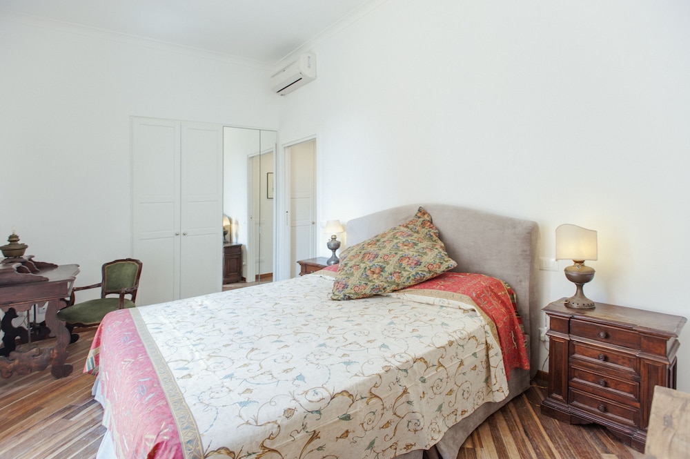 Pelliccia - WR Apartments