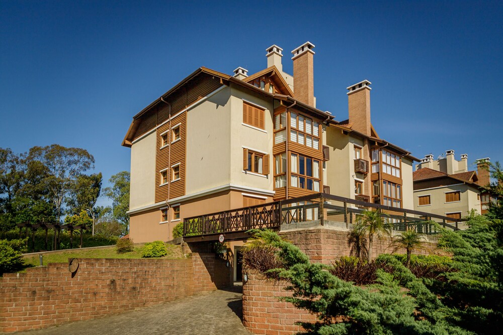 LOCAR-IN GRAMADO-Alphaville view 3