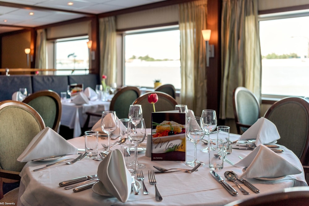 Neuss Vacations - Select MS Serenity - Neuss - Property Image 11