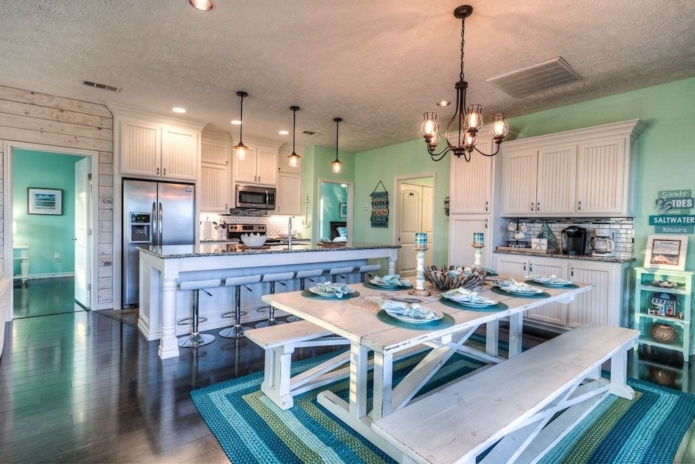 Once Upon A Tide 3 Bedroom Home by RedAwning