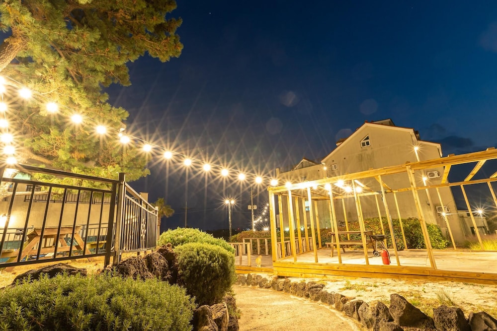 Seogwipo Dobitnarae Resort