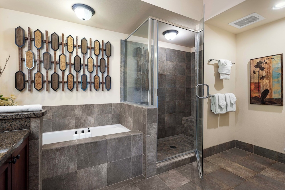 Golf Discount Included! Ocean, Golf & Mountain Views Near Shopping! - Vrkcv