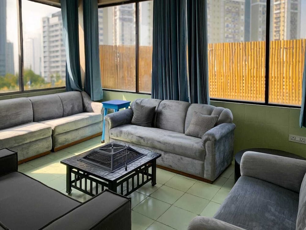 AKD HOMES