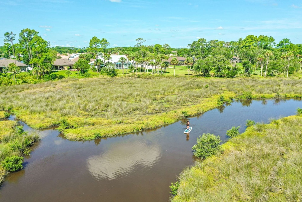 5BR Retreat Pool Opt Heated Spa Bikes Views