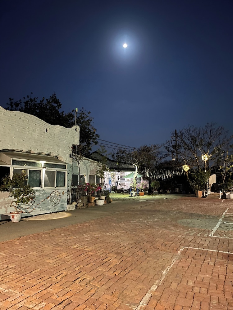 LanJen Villa B&B