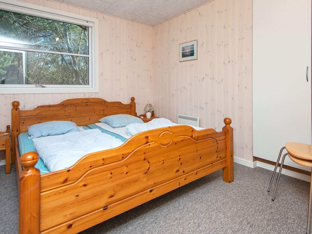 6 Person Holiday Home in Romo view 4
