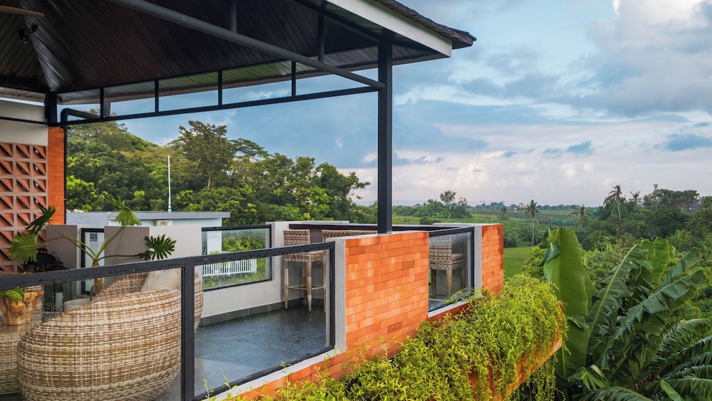 Baliris Villa V by Villa Finder