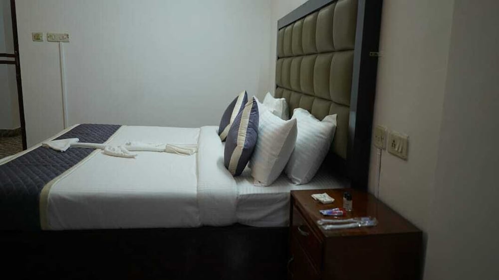 Pournami Inn
