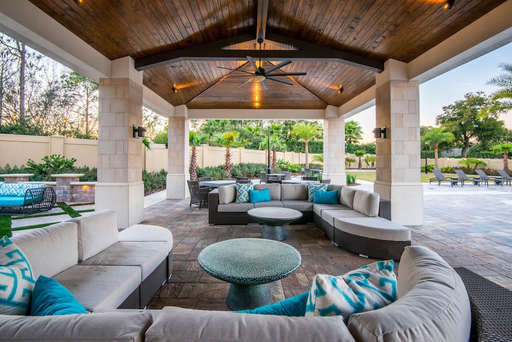 Upstay Epic 15br Mansion for Big Groups Near Parks