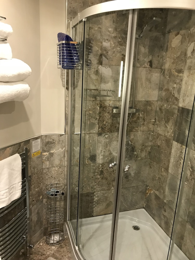 Barncroft Luxury Guest House