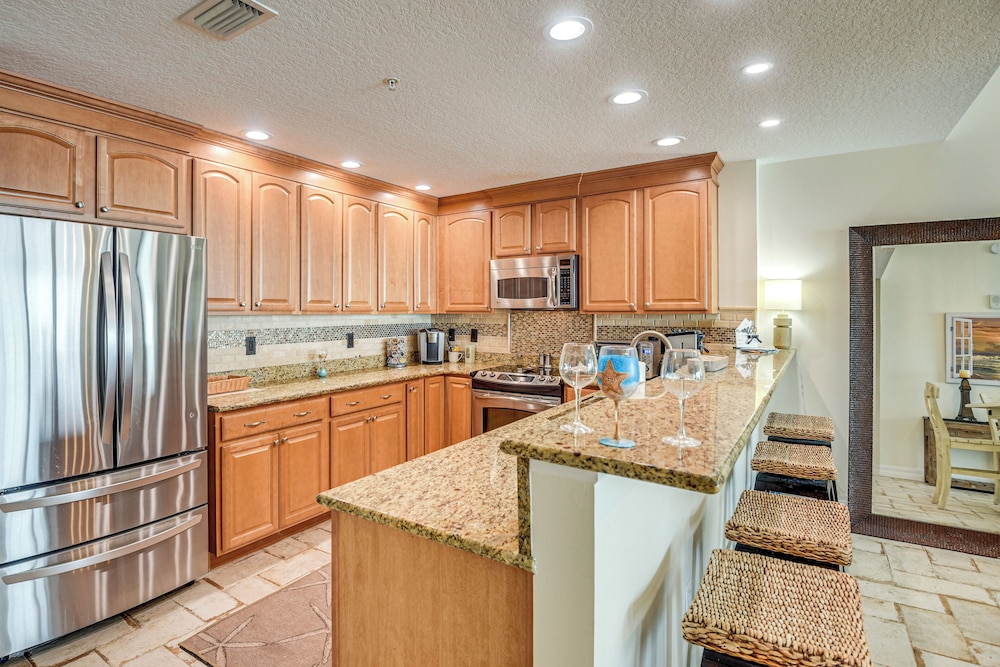 Direct Beach Access: NSB Condo w/ Community Perks