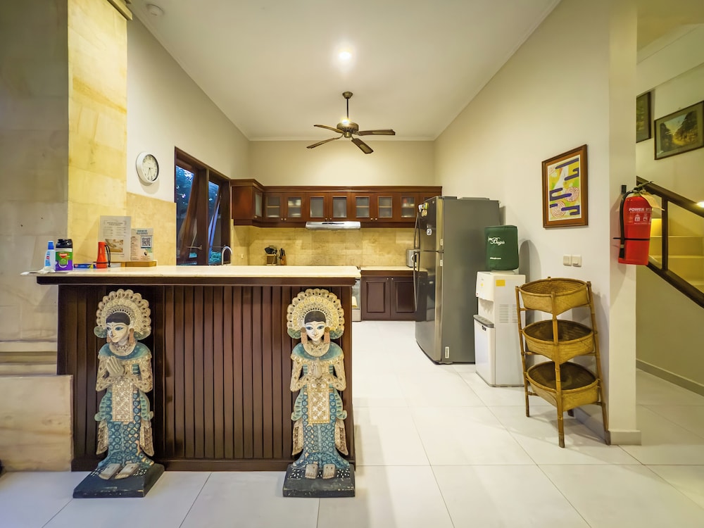 Villa Bugis Kayu Aya Seminyak