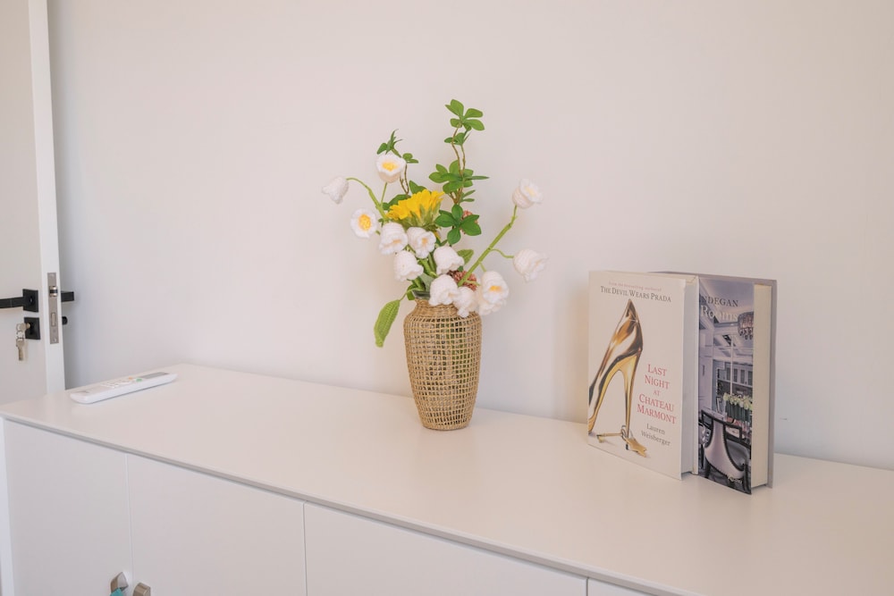 Tyms Elegant 4BR 2BA Apt in Xujiahui