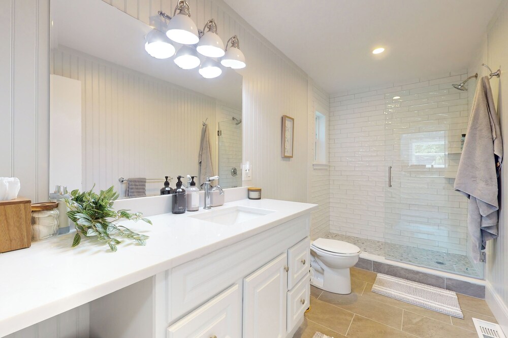 3BR House w/ A/C & Patio, Near Stadium & Shops