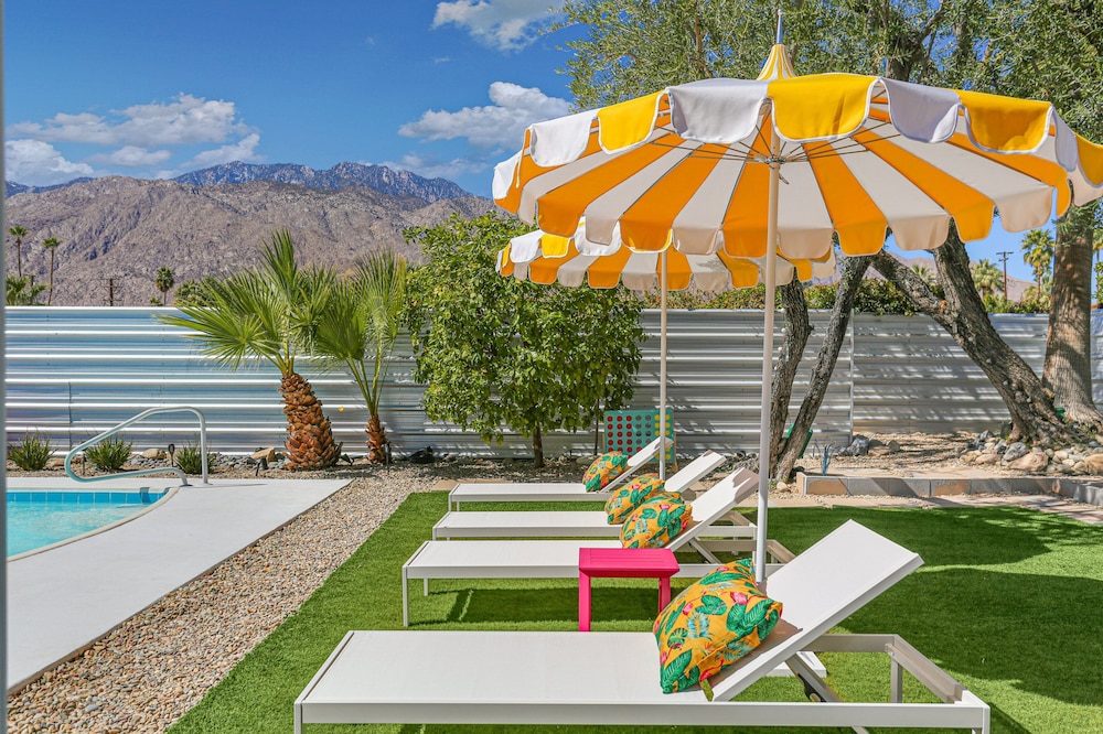Birdcage Palm Springs